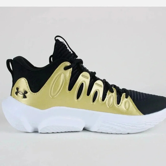 New Under Armour Flow Break thru women responsive basketball shoe 
Size 8
$125 - Picture 1 of 10